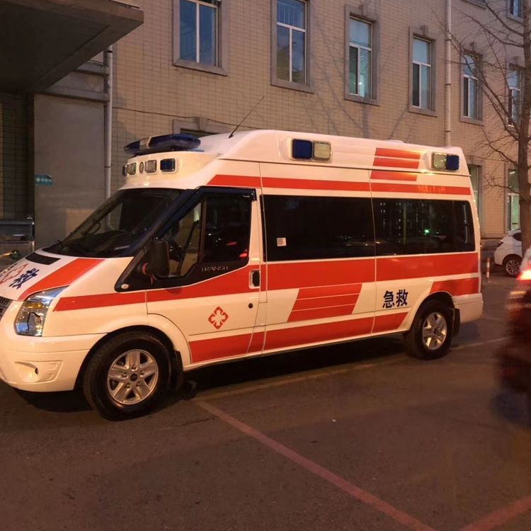 金安夜间租赁救护车护送病人转院：安全转运的 8 大核心注意事项